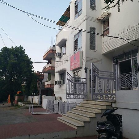 Hotel White Palace Udaipur Bagian luar foto